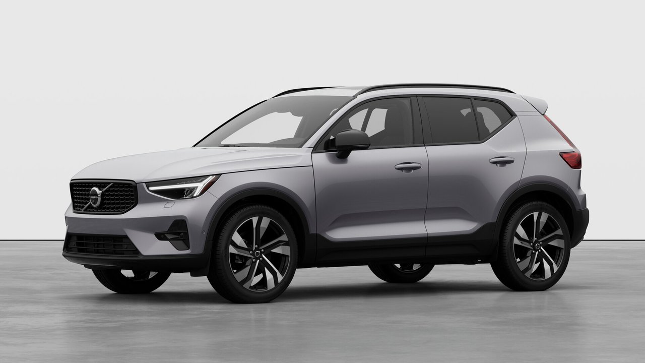 2026 Volvo XC40 - Image 1