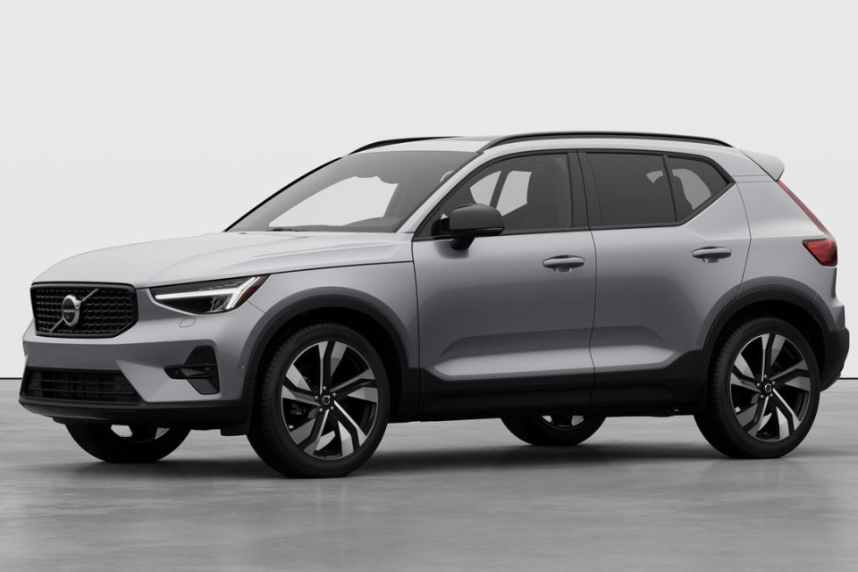 2026 Volvo XC40 - Image 1