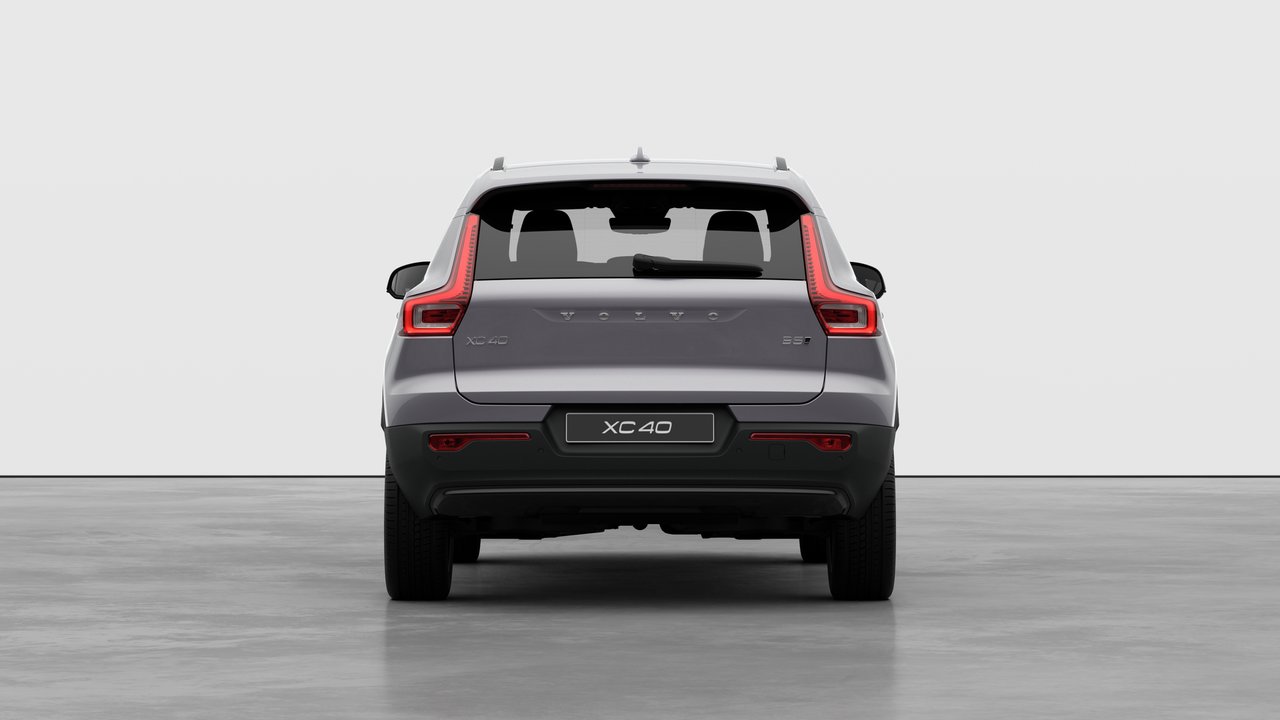 2026 Volvo XC40 - Image 6