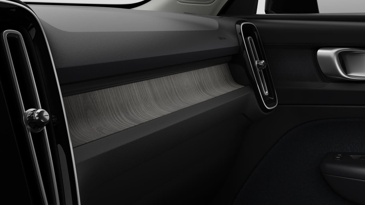 2026 Volvo XC40 - Image 9