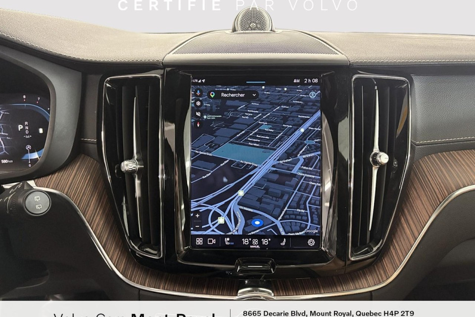 2022 Volvo XC60 - Image 16