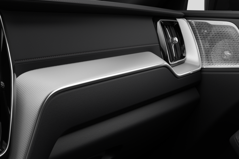 2026 Volvo XC60 - Image 9
