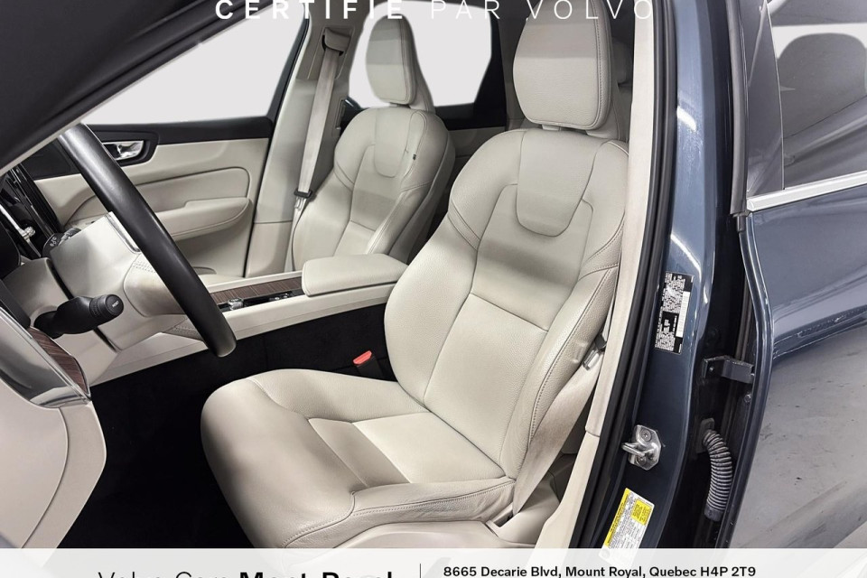 2022 Volvo XC60 Recharge - Image 7