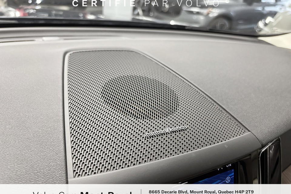 2022 Volvo XC60 Recharge - Image 14
