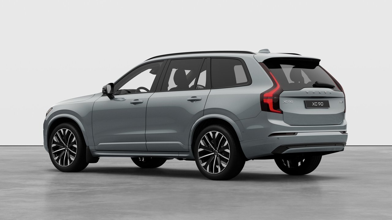 2026 Volvo XC90 - Image 2