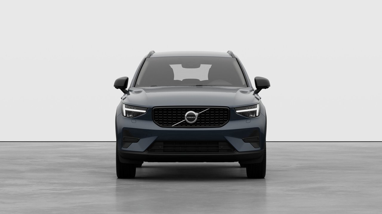 2026 Volvo XC40 - Image 5