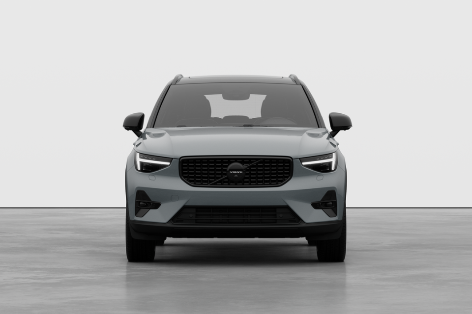 2026 Volvo XC40 - Image 5