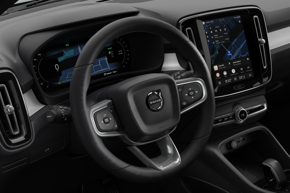2026 Volvo XC40 - Image 14