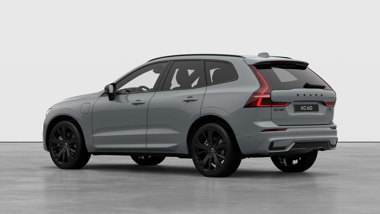 2026 Volvo XC60 PLUG-IN HYBRID - Image 2