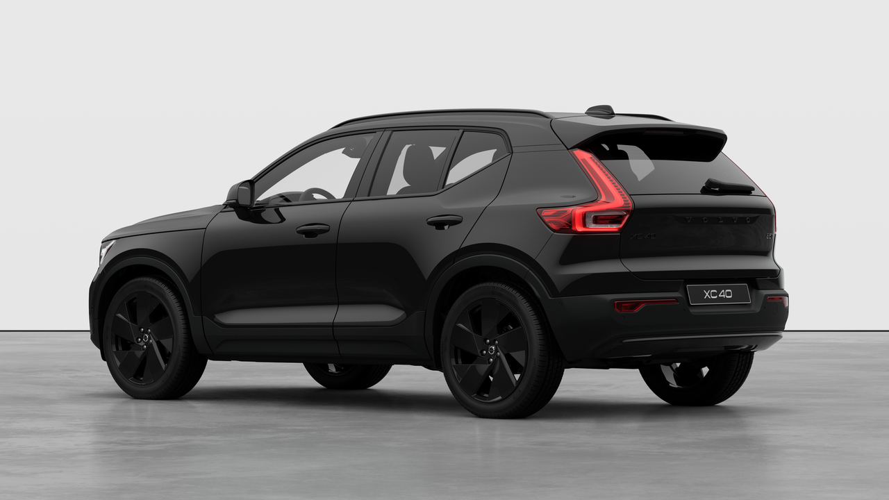 2026 Volvo XC40 - Image 2