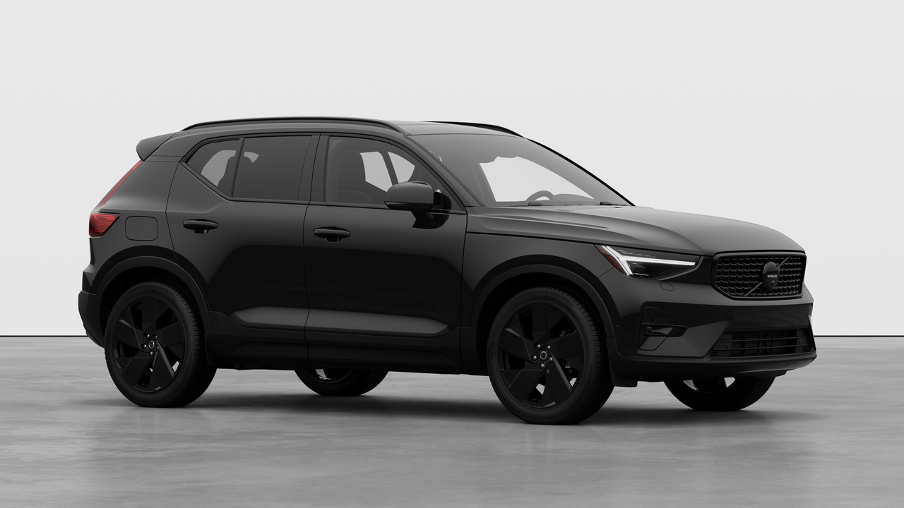 2026 Volvo XC40 - Image 3