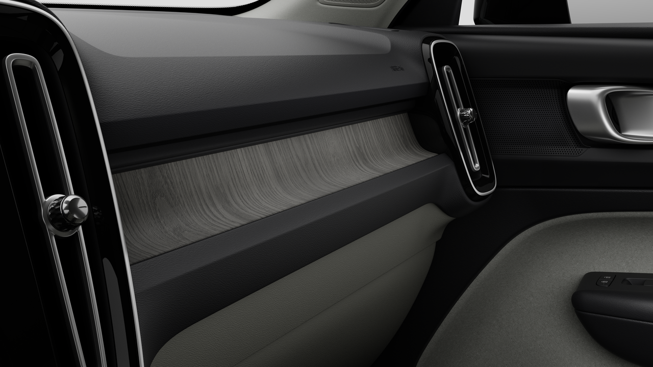 2026 Volvo XC40 - Image 9