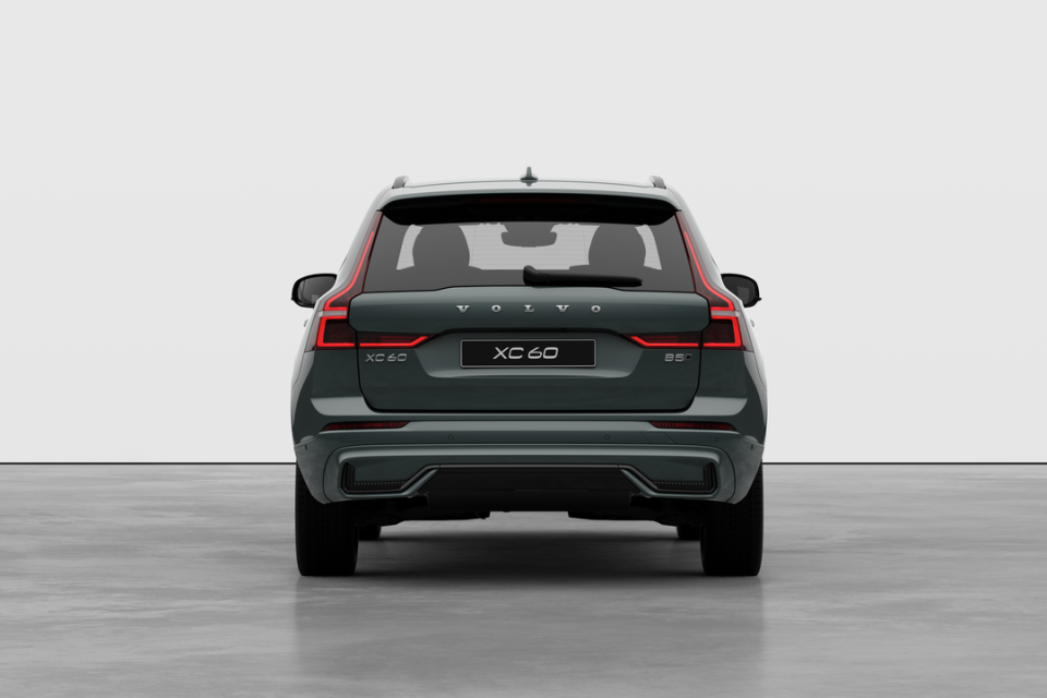 2026 Volvo XC60 - Image 6