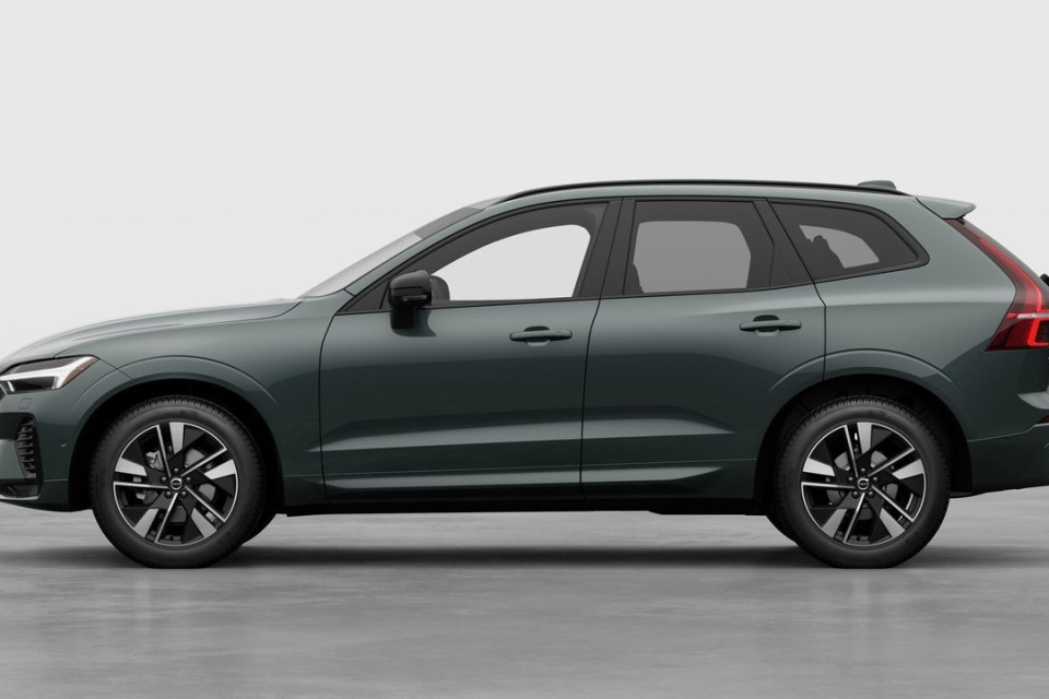 2026 Volvo XC60 - Image 8