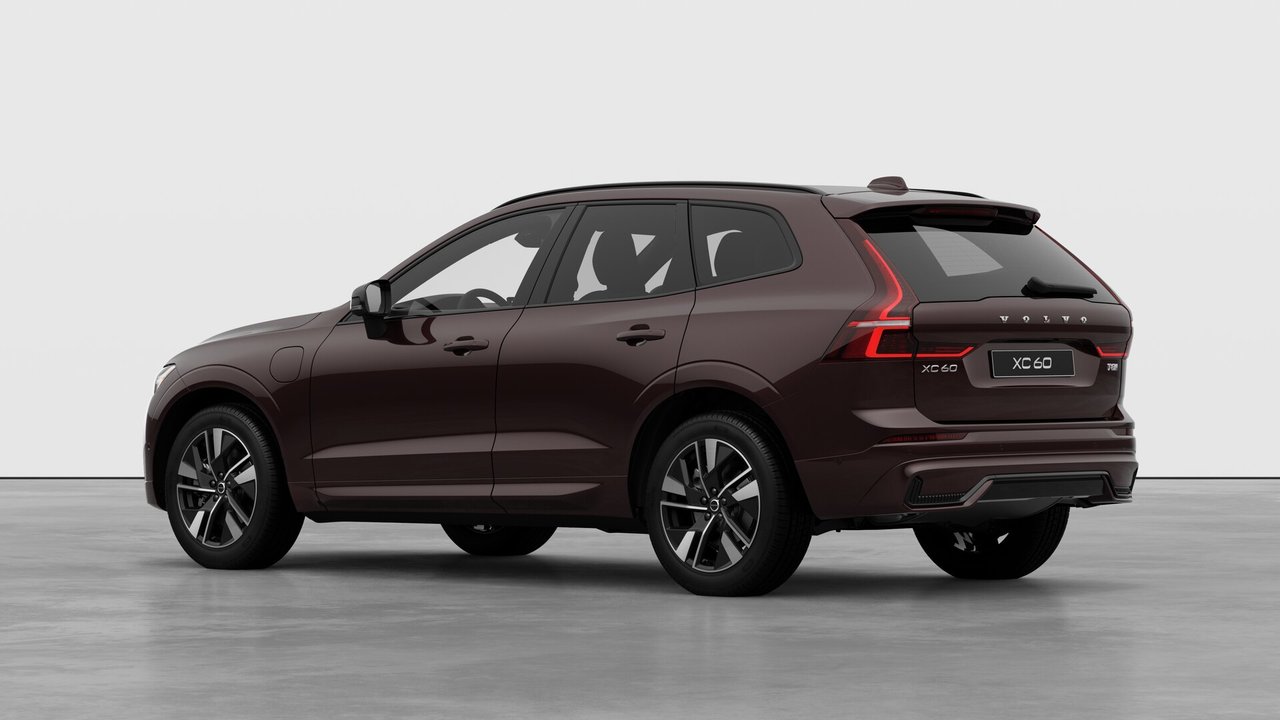 2026 Volvo XC60 PLUG-IN HYBRID - Image 2