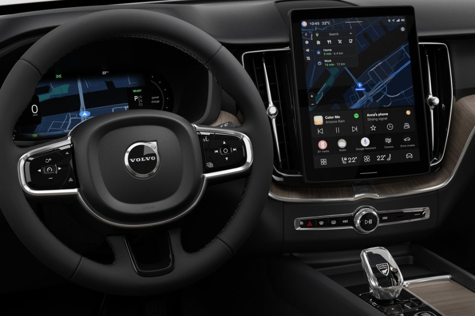 2026 Volvo XC60 PLUG-IN HYBRID - Image 14