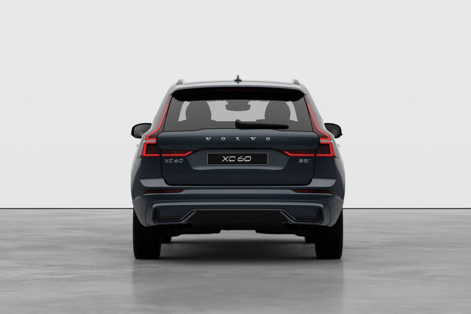 2026 Volvo XC60 - Image 6