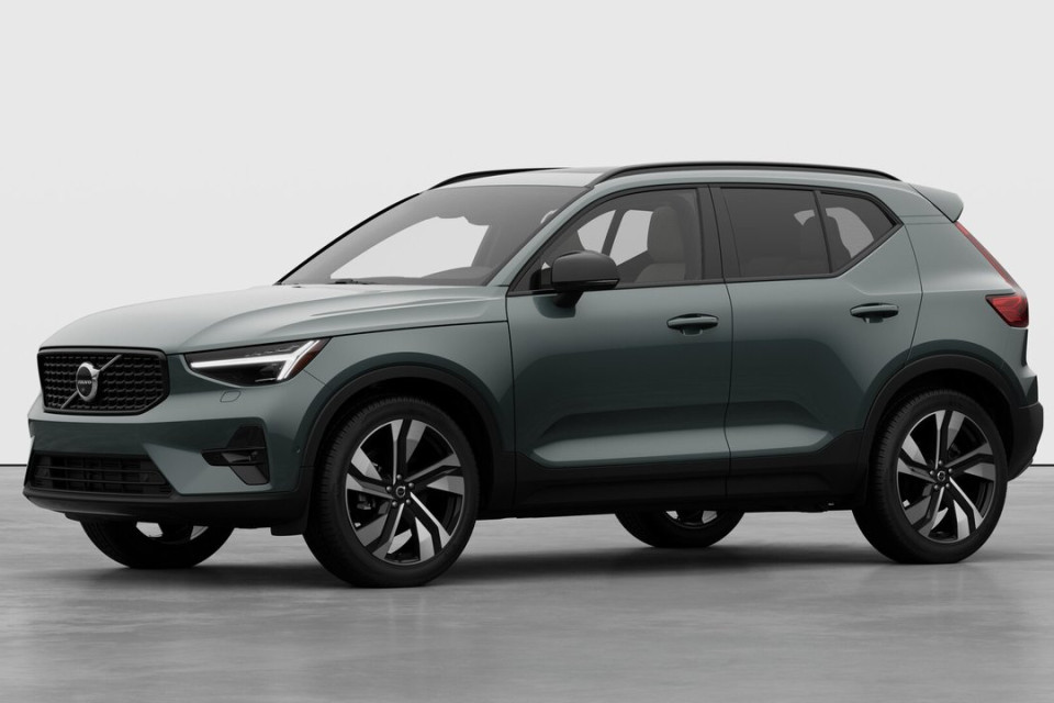 2026 Volvo XC40 - Image 1