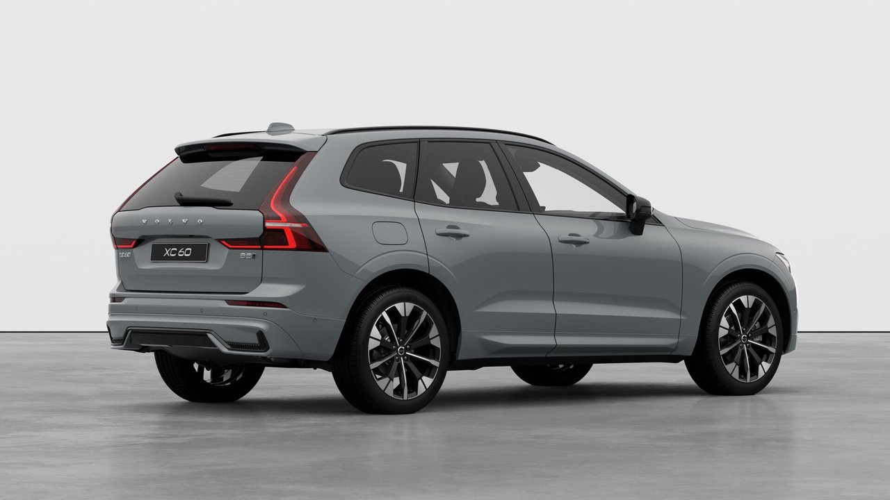 2026 Volvo XC60 - Image 4