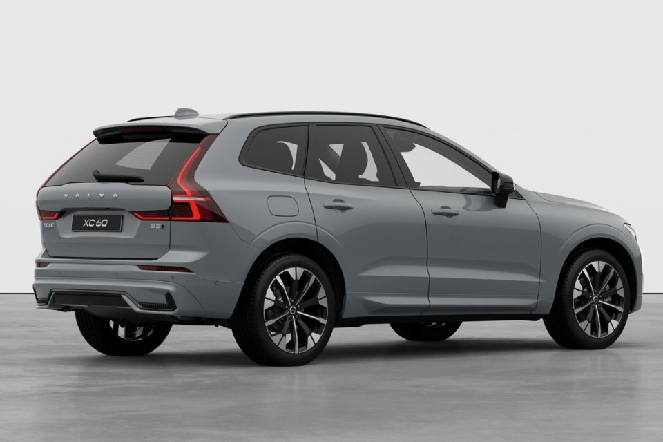 2026 Volvo XC60 - Image 4