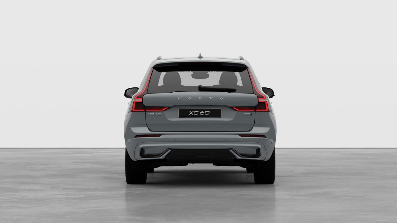 2026 Volvo XC60 - Image 6