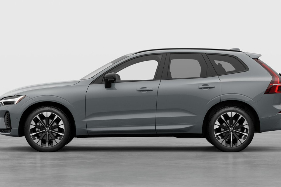 2026 Volvo XC60 - Image 8