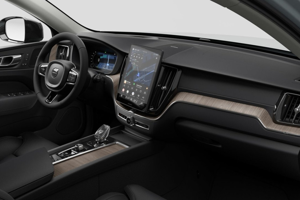 2026 Volvo XC60 - Image 10