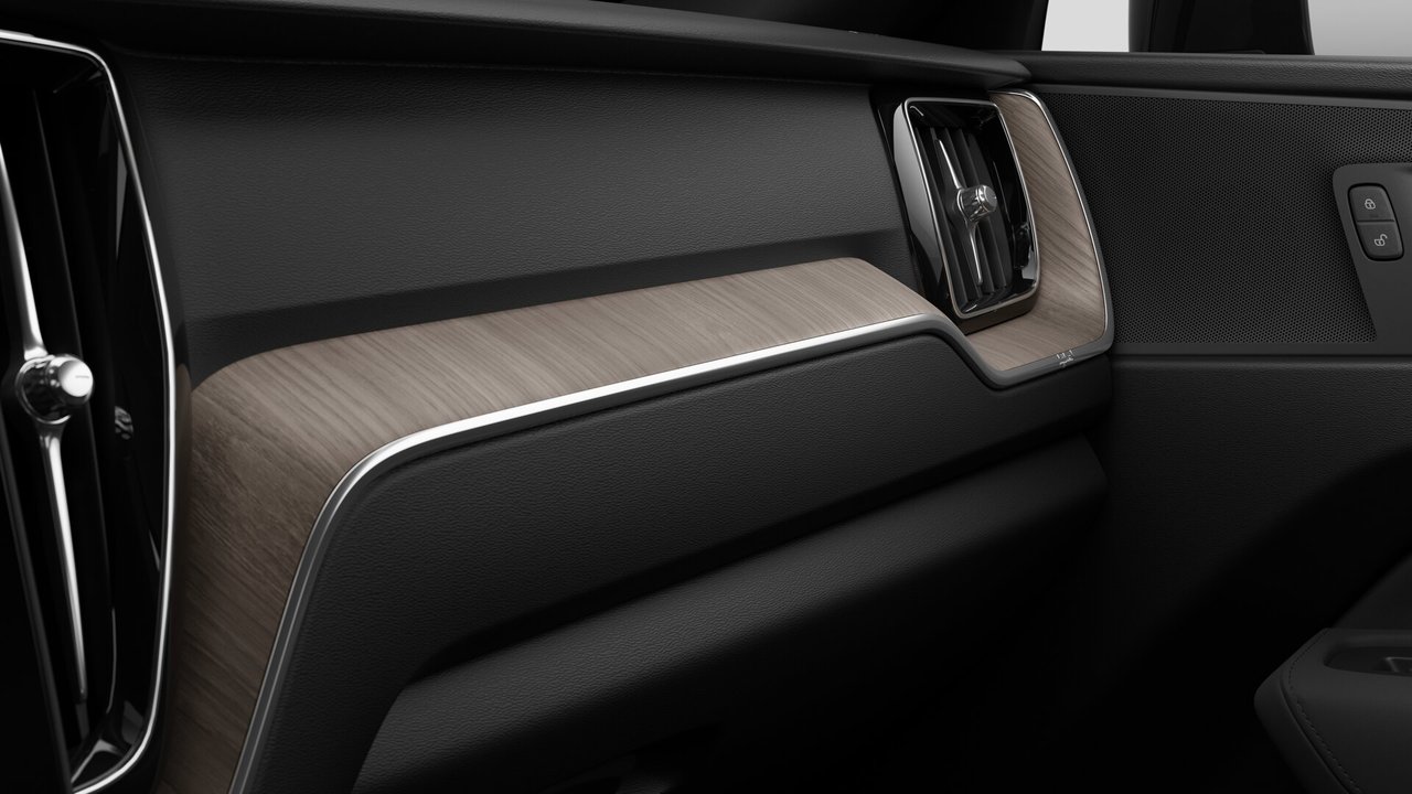 2026 Volvo XC60 - Image 9