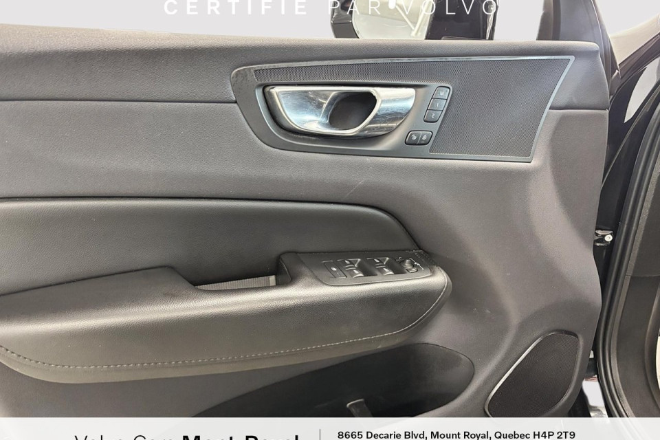 2023 Volvo XC60 - Image 9