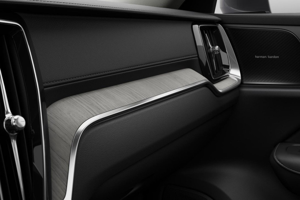 2026 Volvo V60 Cross Country - Image 7