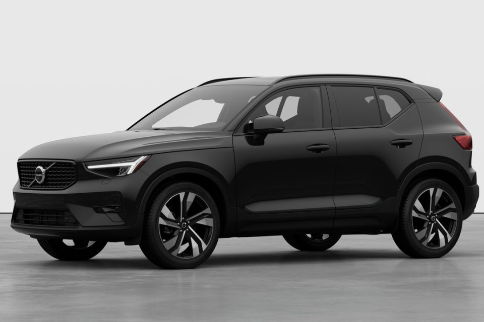2026 Volvo XC40 - Image 1