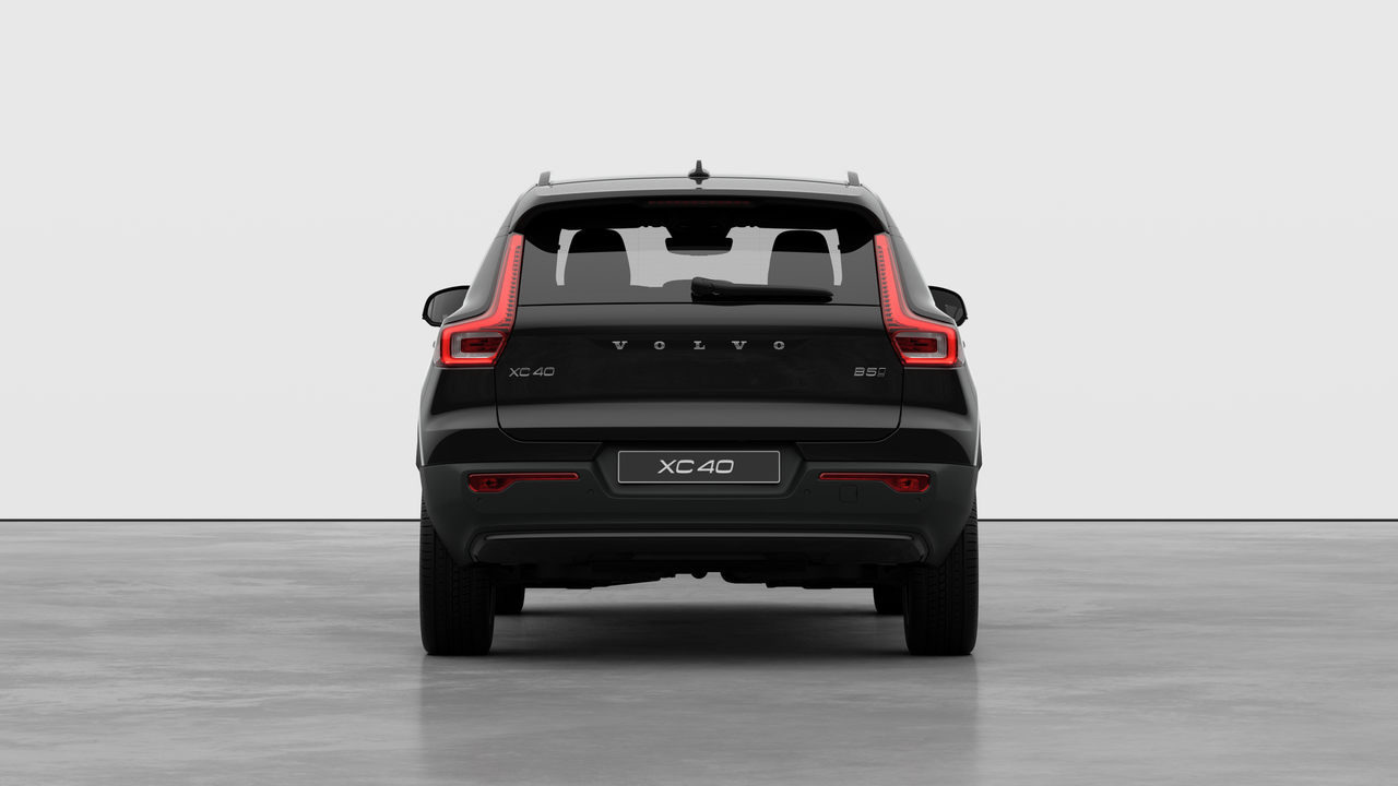 2026 Volvo XC40 - Image 6