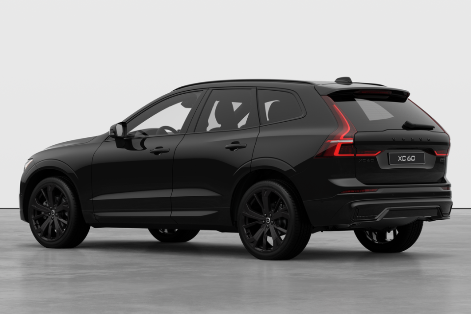 2026 Volvo XC60 - Image 2