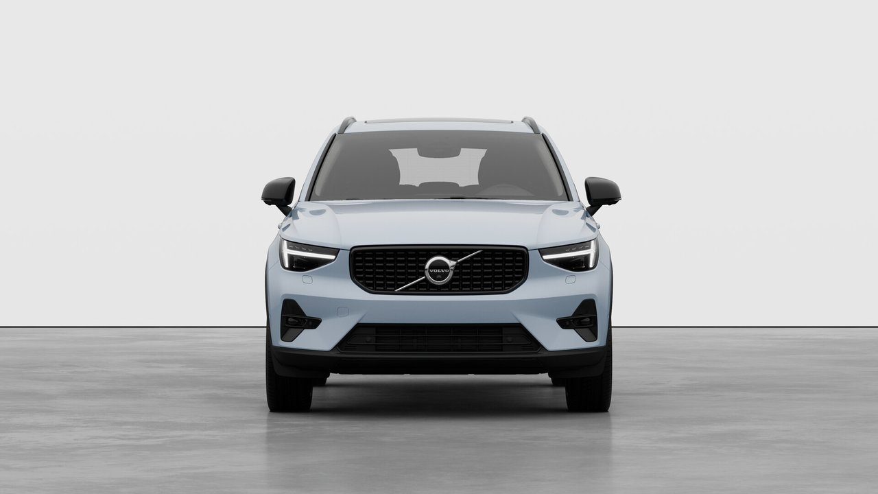 2026 Volvo XC40 - Image 5