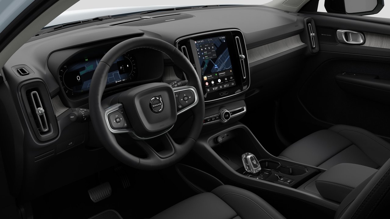 2026 Volvo XC40 - Image 10