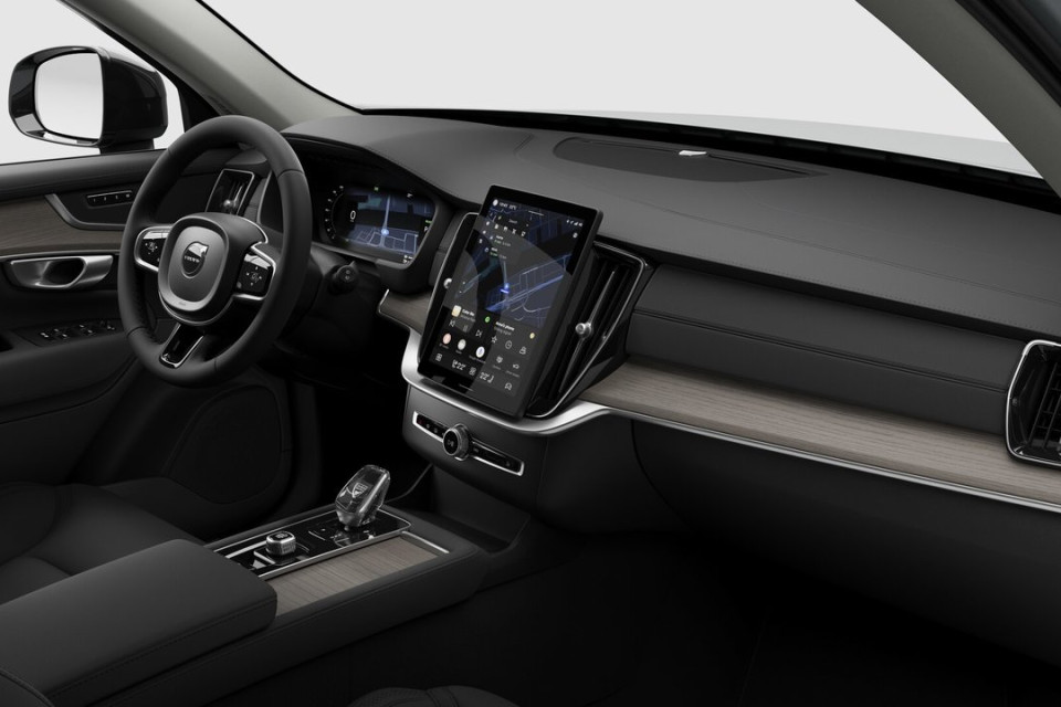 2026 Volvo XC90 PLUG-IN HYBRID - Image 10