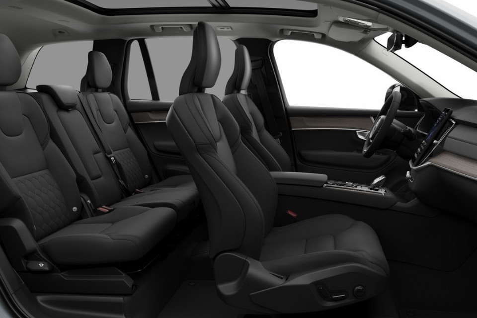 2026 Volvo XC90 PLUG-IN HYBRID - Image 13