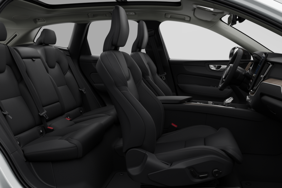 2026 Volvo XC60 Plug-in hybrid - Image 13