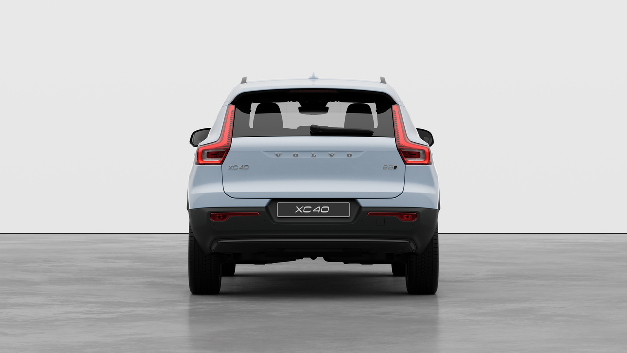 2026 Volvo XC40 - Image 6