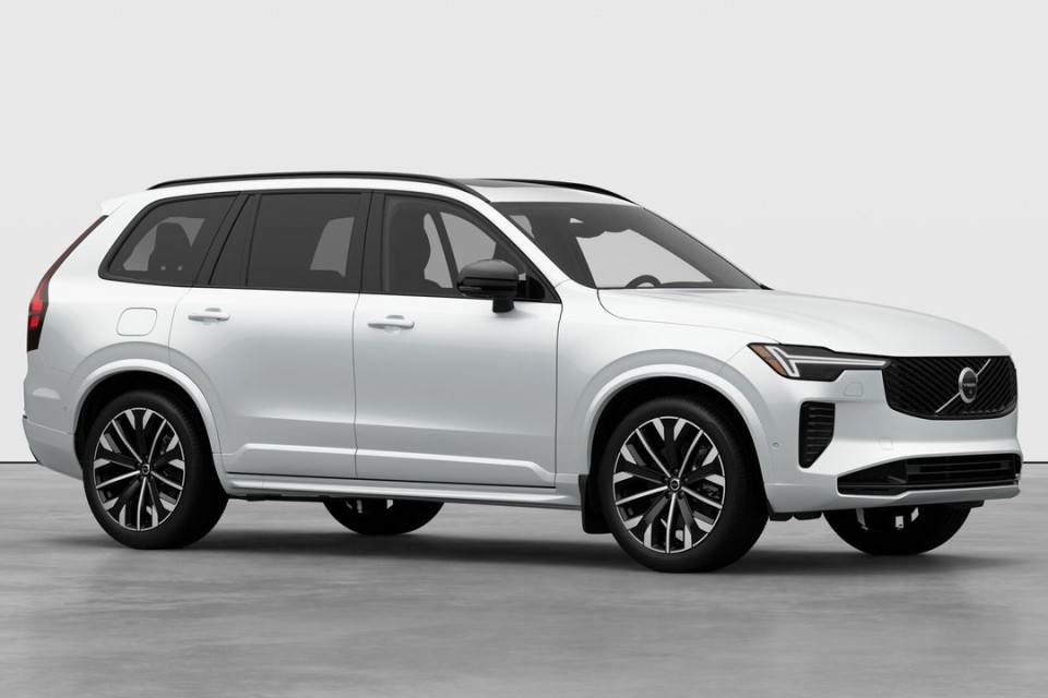 2026 Volvo XC90 PLUG-IN HYBRID - Image 3