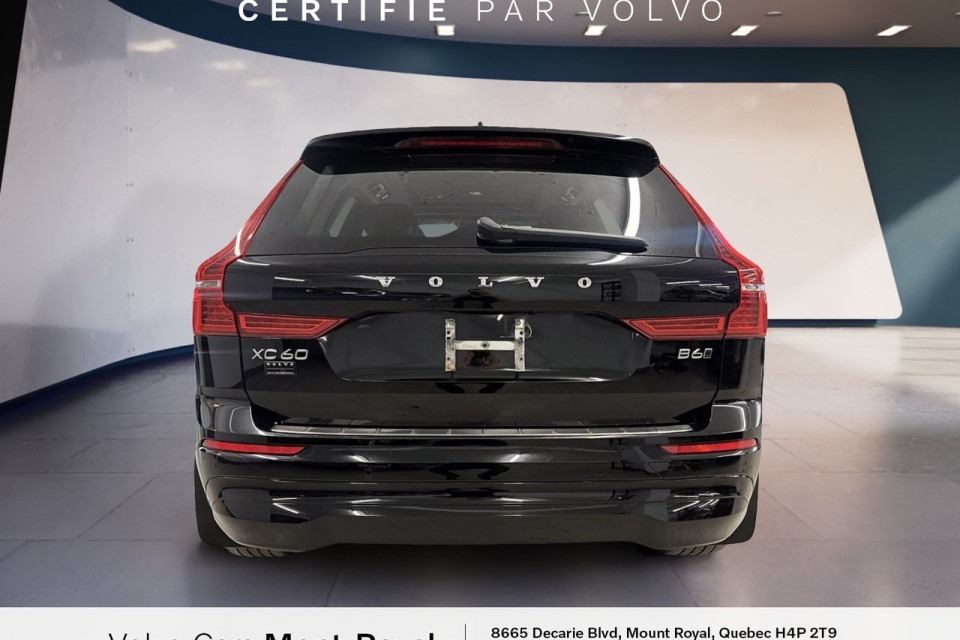 2022 Volvo XC60 - Image 3