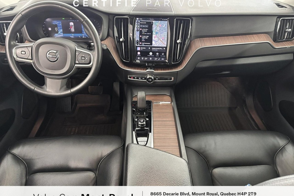 2022 Volvo XC60 - Image 9