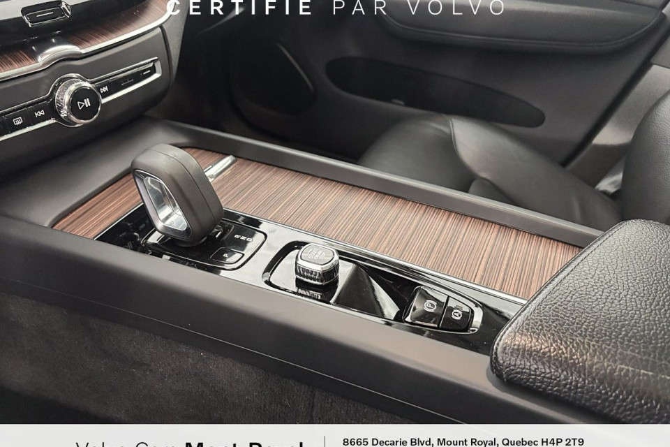 2022 Volvo XC60 - Image 14