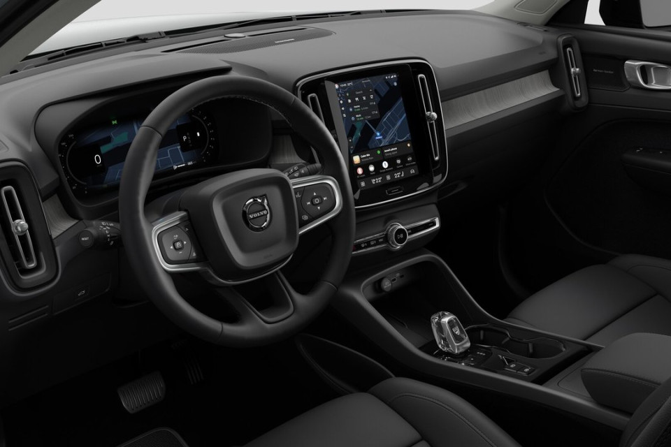 2026 Volvo XC40 - Image 10
