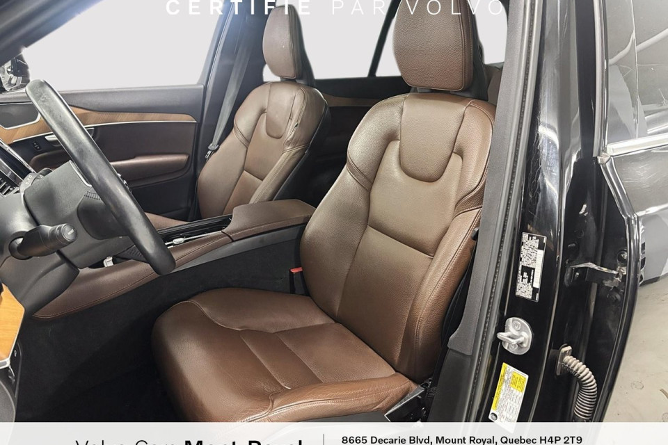 2022 Volvo XC90 - Image 9