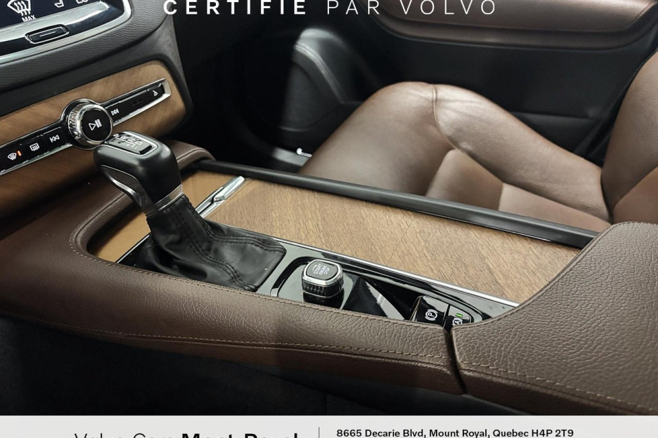2022 Volvo XC90 - Image 15