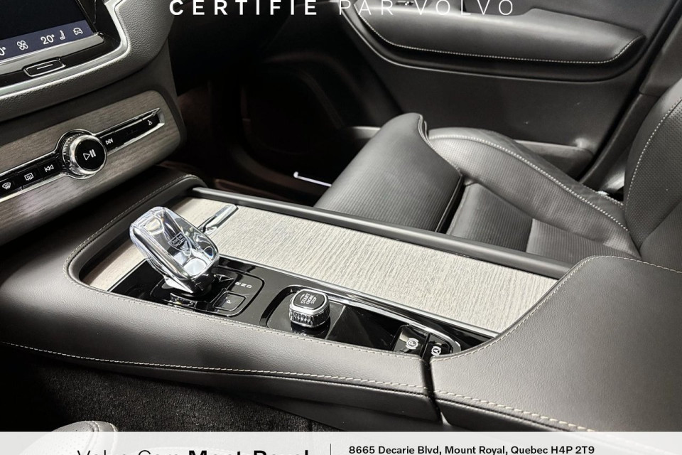 2025 Volvo XC90 - Image 13