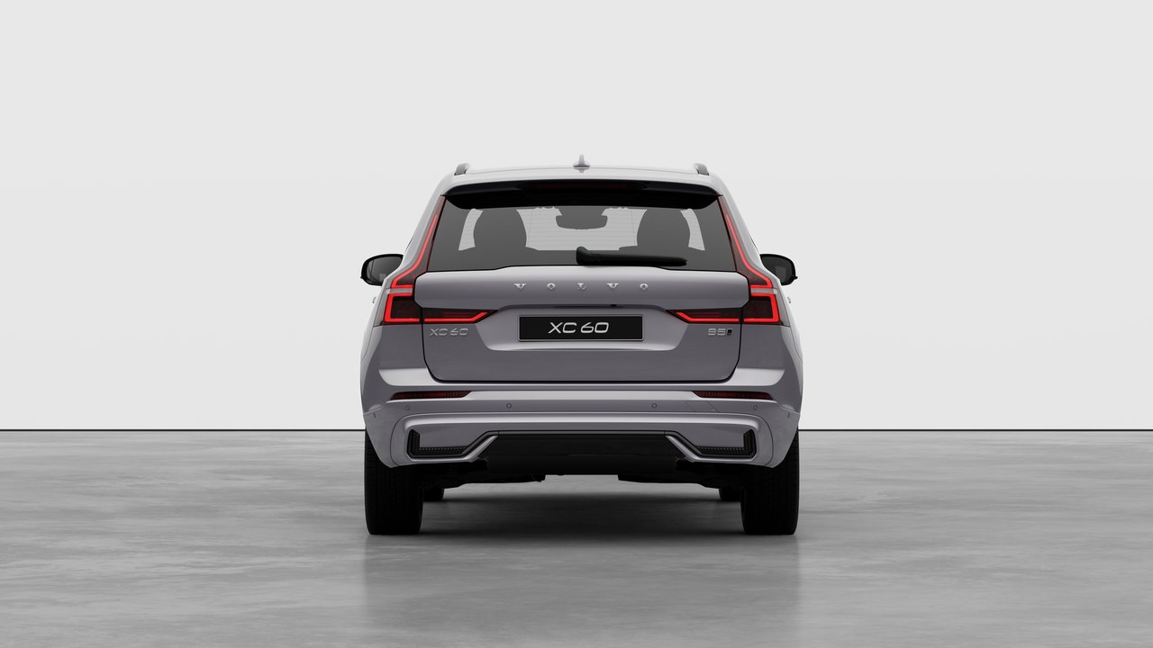 2026 Volvo XC60 - Image 6