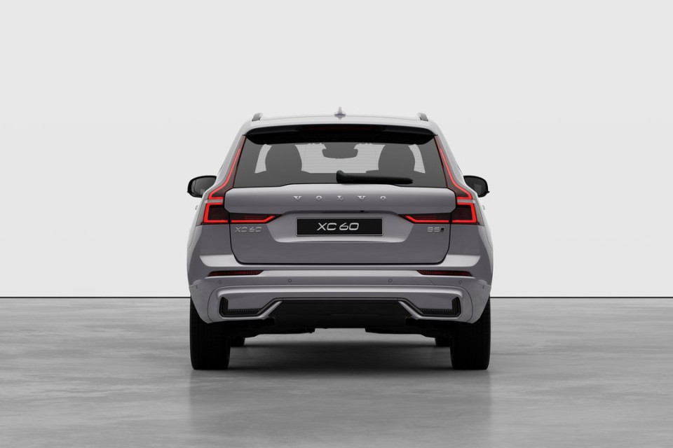 2026 Volvo XC60 - Image 6