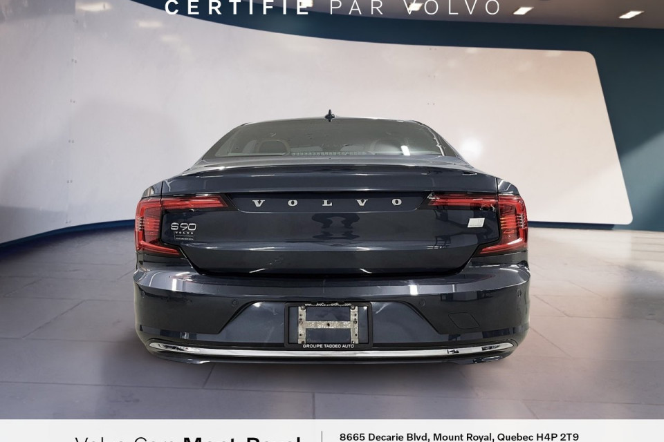 2022 Volvo S90 Recharge Plug-In Hybrid - Image 3